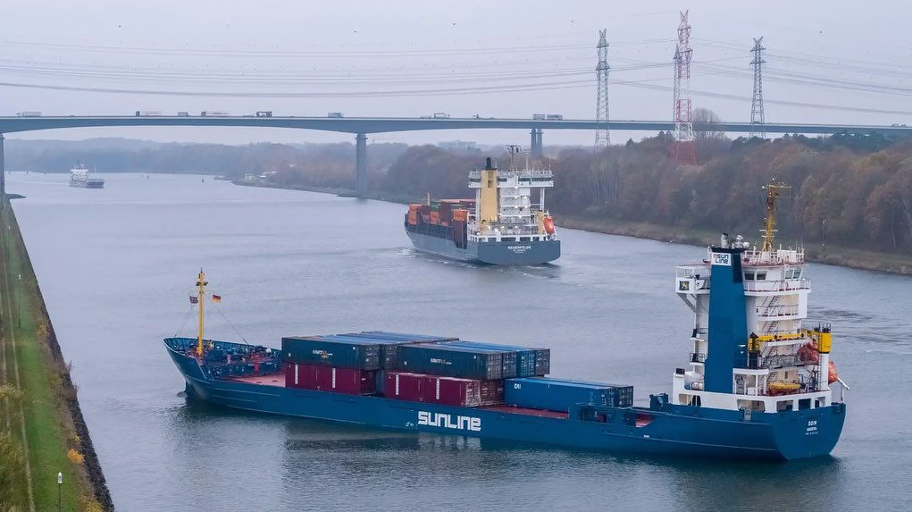 Containership-ODIN-Kiel-Canal